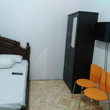 Wisma Kahyangan Baubau Exterior foto